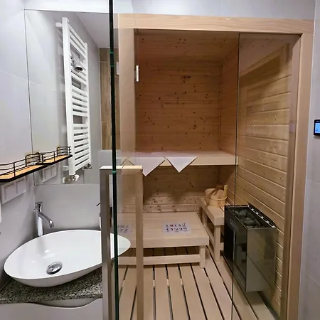 81 Degrees - Hot - Goraca Kwatera W Centrum Gliwic Z Prywatna Sauna Gliwice