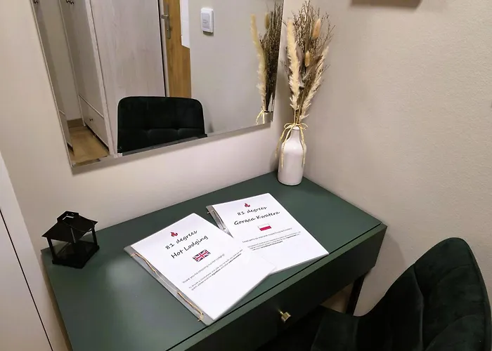 81 Degrees - Hot - Goraca Kwatera W Centrum Gliwic Z Prywatna Sauna Apartment