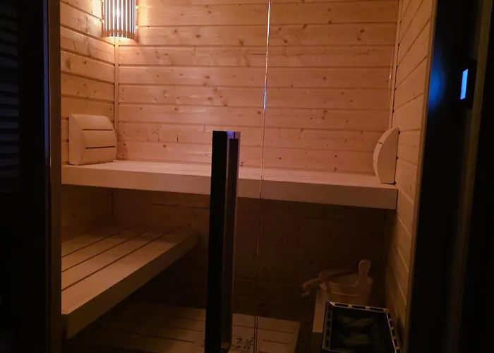 81 Degrees - Hot - Goraca Kwatera W Centrum Gliwic Z Prywatna Sauna *