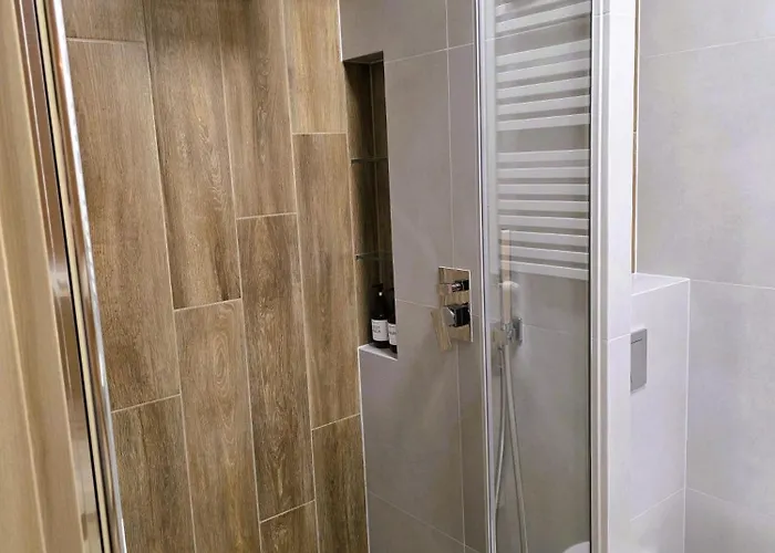 81 Degrees - Hot - Goraca Kwatera W Centrum Gliwic Z Prywatna Sauna *